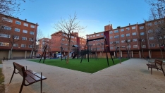 Foto 4 -  El Ayuntamiento concluye las obras para transformar cinco plazas del barrio El Zurguén en espacios más saludables 